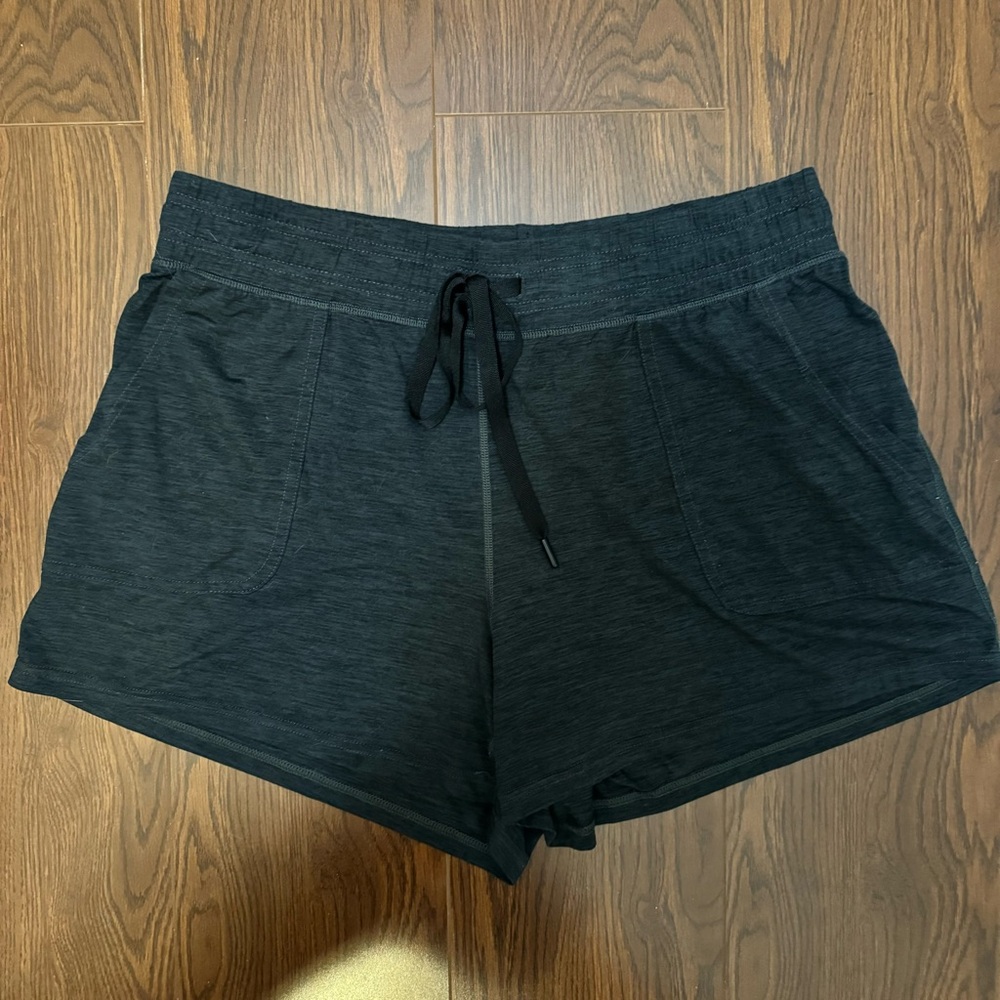 Amazon Essentials Soft Stretch Active Workout Shorts Dark Grey Size XL